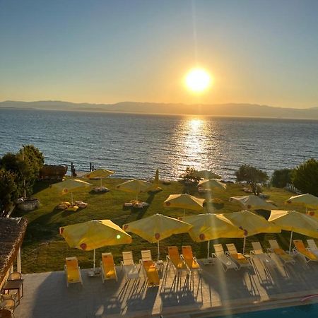 Life Point Hotel Çeşme Exterior photo